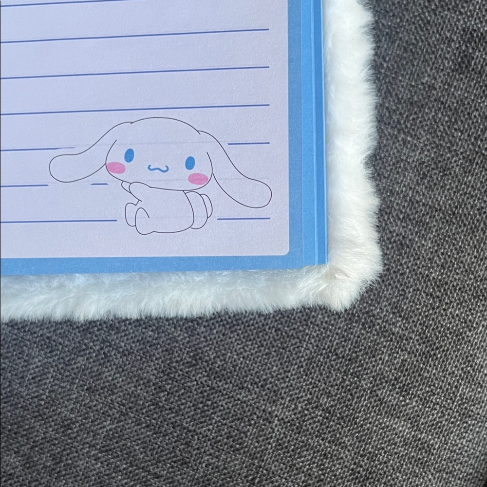 NWT HELLO KITTY MY MELODY OR CINNAMOROLL NOTEBOOKS! ILLUSTRATION ON EACH CORNER - Picture 8 of 8
